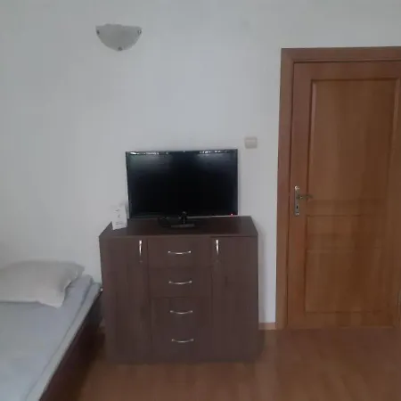 Holiday home Къща За Гости Тео Dospat